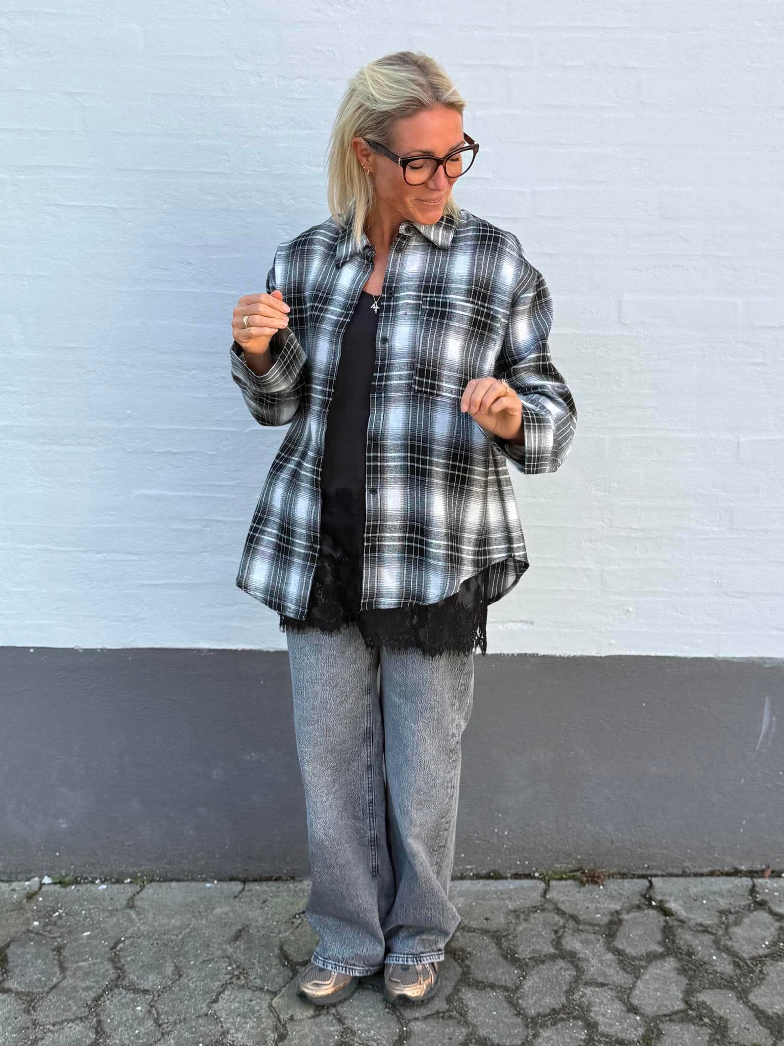 NMZOE Shirt - Black